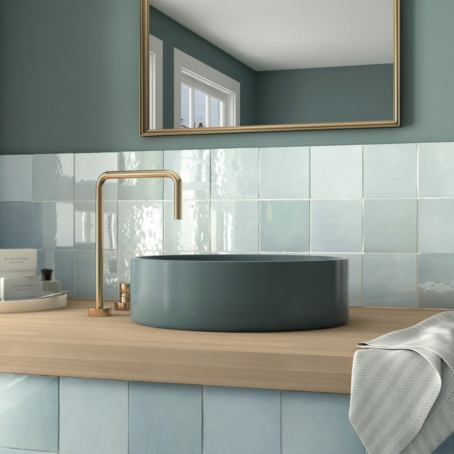 handvorm wandtegel 13x13 licht blauw random glans