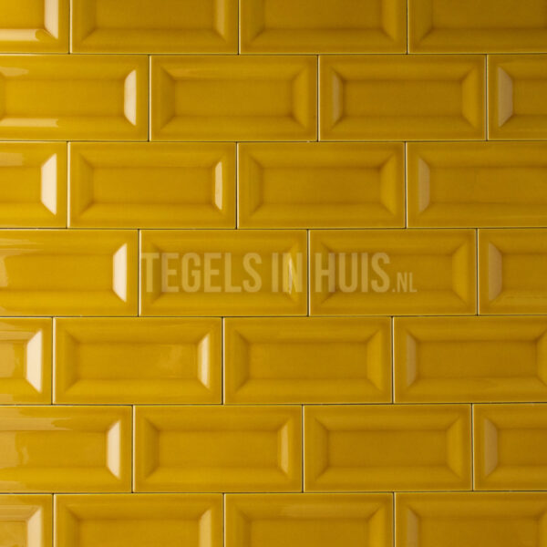 visueel Melodrama Veranderlijk Wandtegel Evolution in Metro glans amber geel 7,5x15 cm | Tegels in Huis -  De goedkoopste tegeloutlet van NL