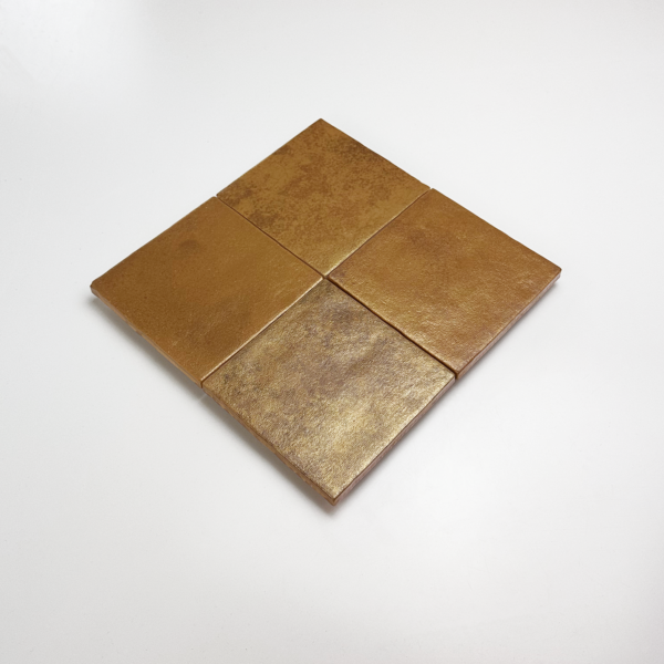 handvorm wandtegel 13x13 goud random glans
