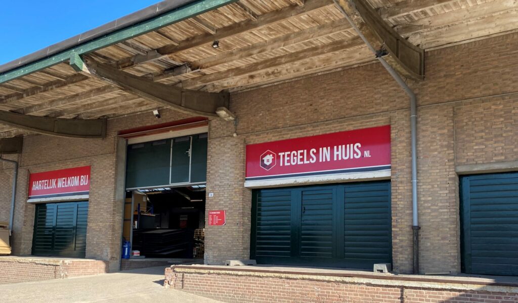 tegels in huis zetten