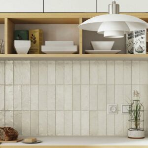 wandtegel 6,5x20 licht groen handvormlook green