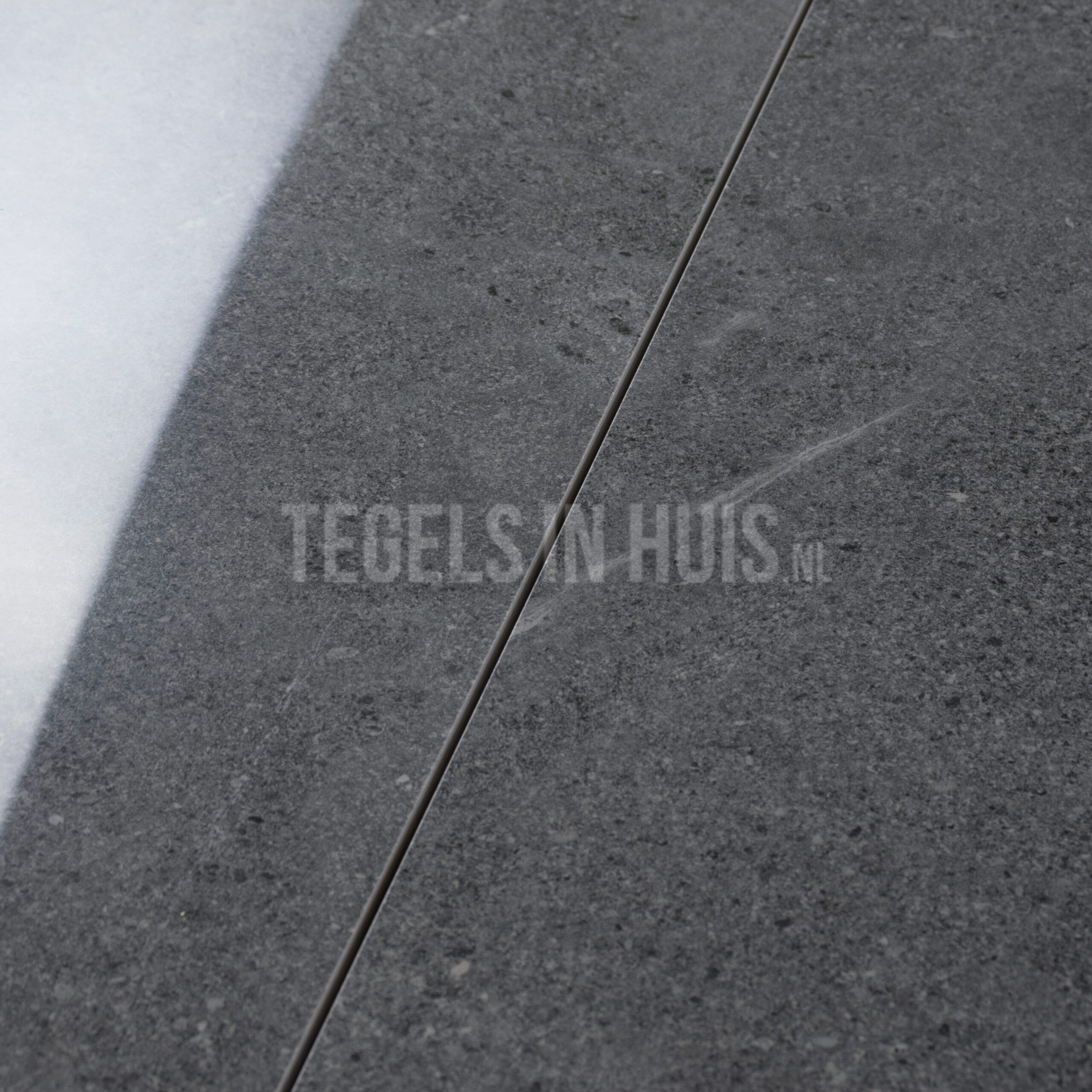 vloertegel / wandtegel belavu graphite antraciet gepolijst 60x120 gerectificeerd