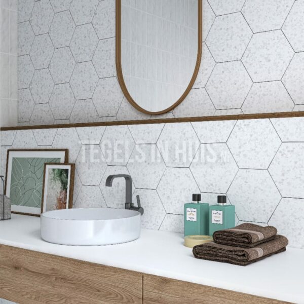 vloertegel / wandtegel inspire hexagon terrazzo wit 20x24