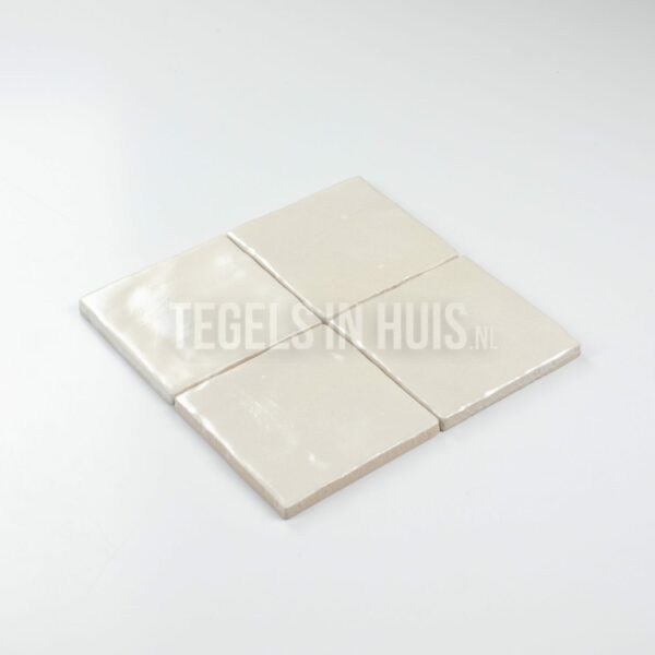 wandtegel 10x10 beige handvormlook creme