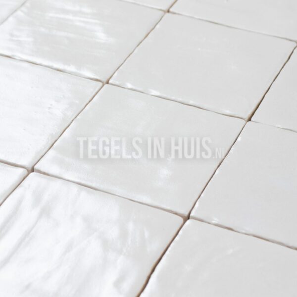 wandtegel 10x10 wit handvormlook wit