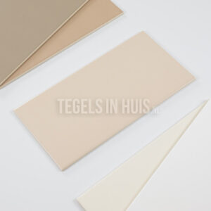 Wandtegel 20×40 mat licht beige bruin WAAMB311