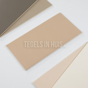 Wandtegel 20×40 mat licht beige WAAMB107