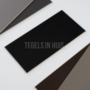 Wandtegel 20×40 mat zwart WAAMB732