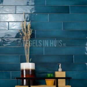 wandtegel 6,5x40cm manacor glacier blauw handvorm glans