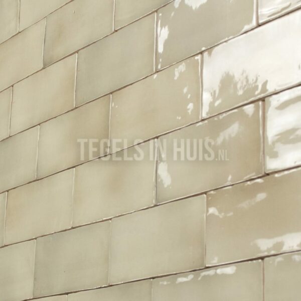 wandtegel 7,5x15cm manacor argile beige handvorm glans