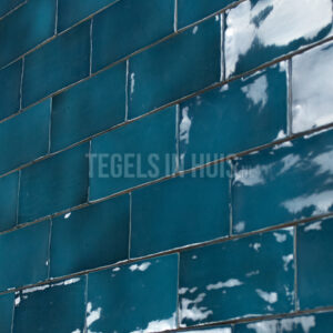 wandtegel 7,5x15 manacor glacier blauw handvorm glans