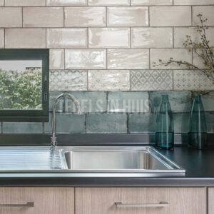 Wandtegel Life 10×20 Nebbia decor mix grijs glans