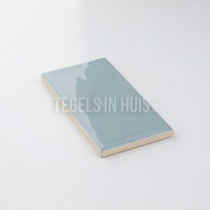 wandtegel cottage 7,5x15 glans ash blauw handvormlook met rechte kanten