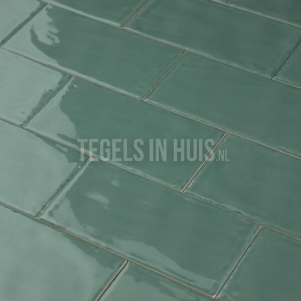 wandtegel cottage 7,5x15 glans jade groen handvormlook met rechte kanten