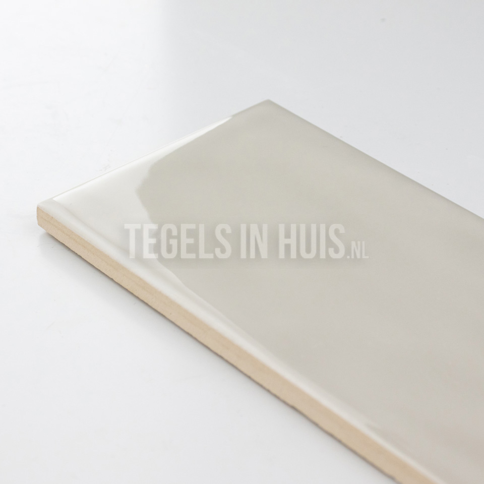 wandtegel cottage 7,5x30 glans licht grijs handvormlook met rechte kanten