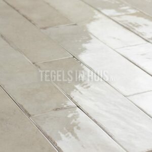 wandtegel tribe 6x24,6 cm handvorm glans havermout beige verouderd