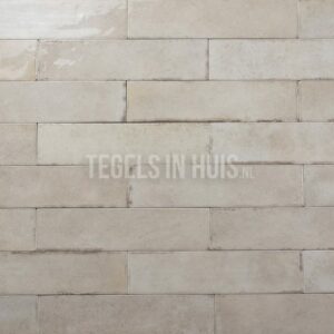 wandtegel tribe 6x24,6 cm handvorm glans havermout beige verouderd