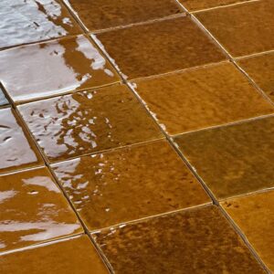 wandtegel menorca roest bruin vintage craquele 10x10