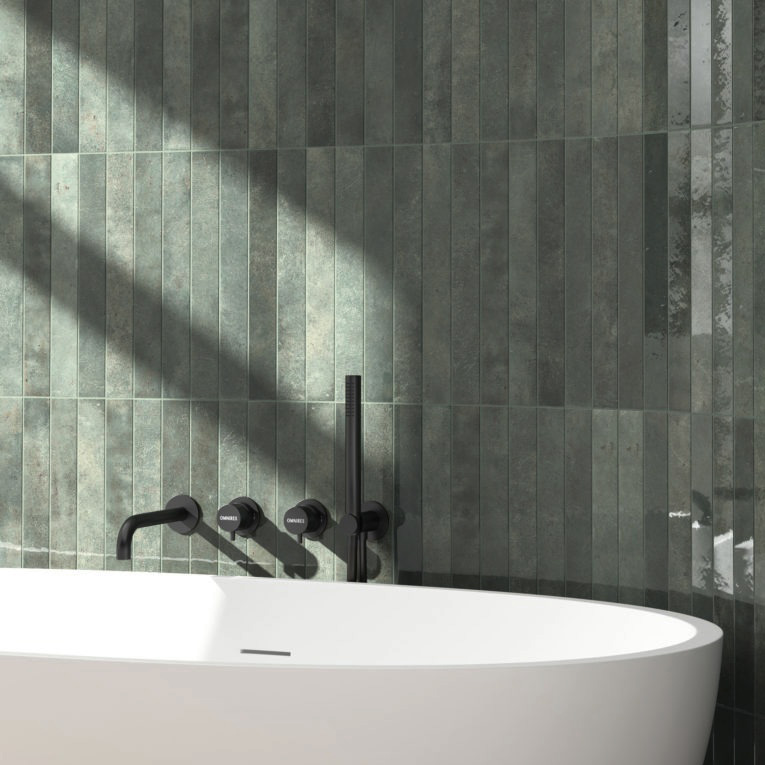 wandtegel verticale handvorm moss donkergroen 5x40